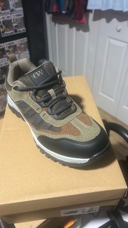 GW Hiking Trail Sneaker