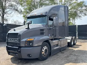 2024 Mack Anthem 64T