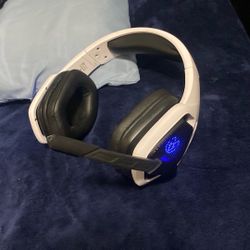 Tatybo Wireless Headphones (Just to pick up!)