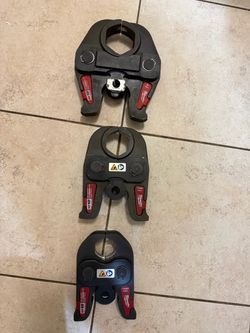Milwaukee m18 jaws.