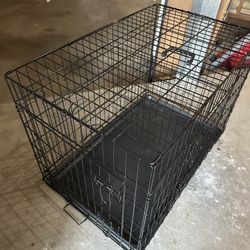 Dog crate    25”X35”X22”