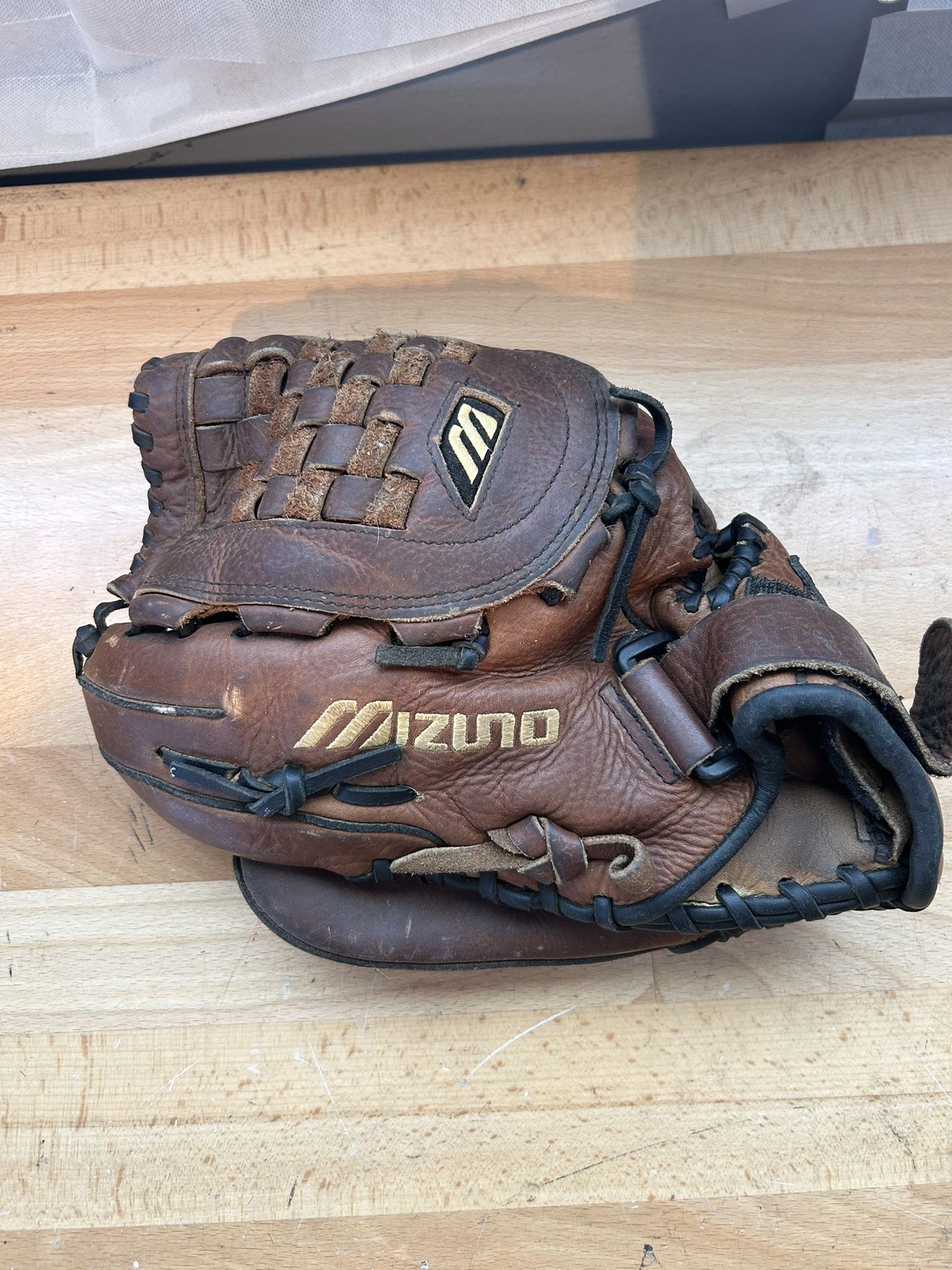 Mizuno Power Lock MVT 1300 13” Baseball Softball Glove Left Handed LHT Leather