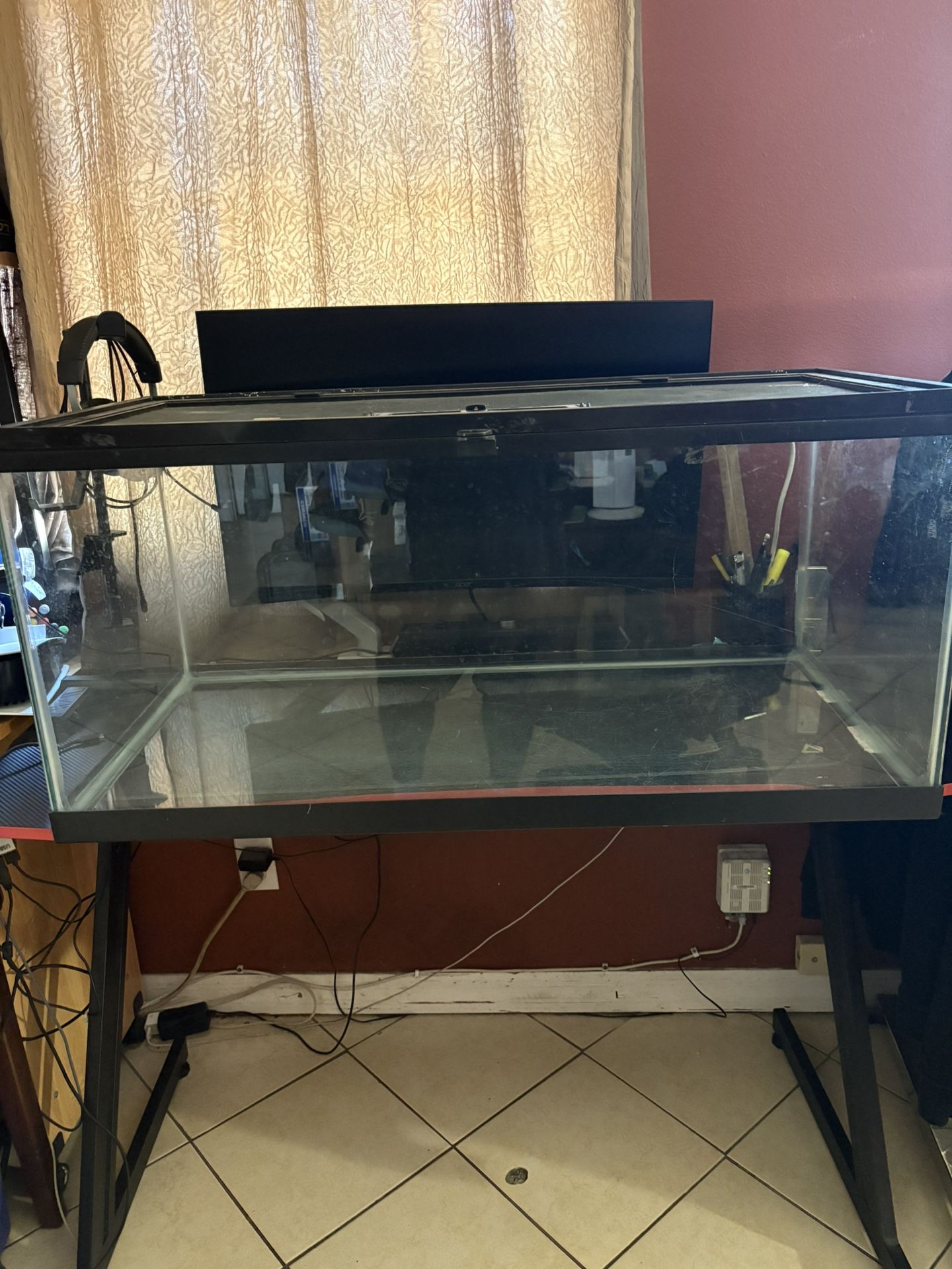 Fish Tank/ Turtle Tank