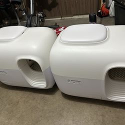 (2) White PetSnowy Litter Robots