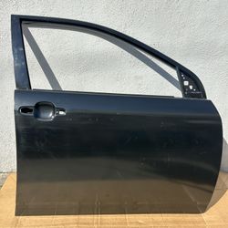 2003 - 2008 Toyota Corolla Front Right Side Door OEM