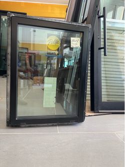 Picture Glass Window Pella temper glass 23”1/2x31”1/2
