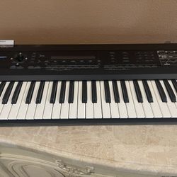 Roland D-50 Synthesizer 