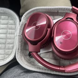 Noise Cancelling Headphones - Ruby Red