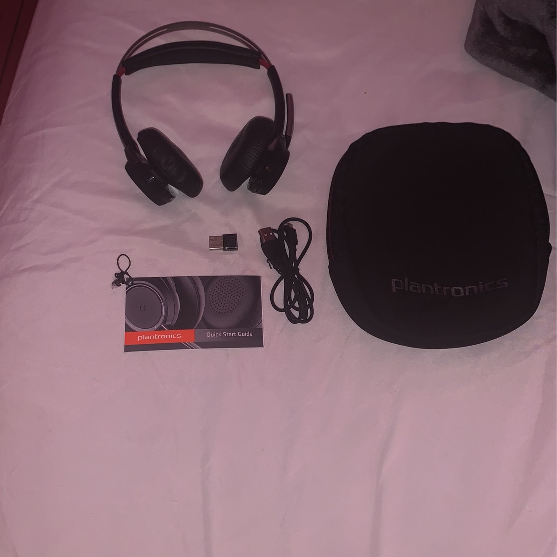 Plantronics Voyager Focus 2 UC USB-A 