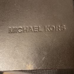 Michel Kors Religión