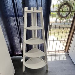 White Corner Ladder Shelf Bookcase