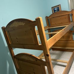 Twin Bunk Beds 