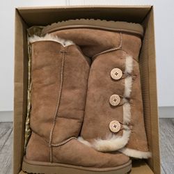 UGG Chestnut Tan Bailey Triple Button Suede Boots Tall Women Size 9 With Orginal Box 