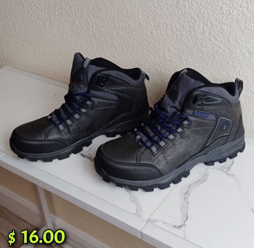 Nevados Hiking Boots