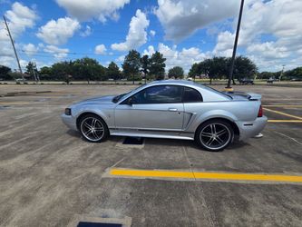 2001 Ford Mustang