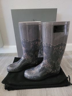  Valentino Garavani Lace Printed Blush Boots size 5