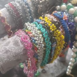  Different Colirs Bracelets 