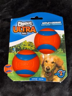 2 New Chuck It Ultra Medium Dog Balls
