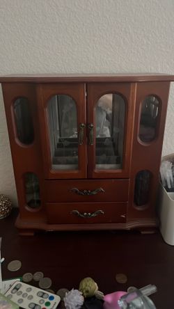 Vintage jewelry holder/cabinet