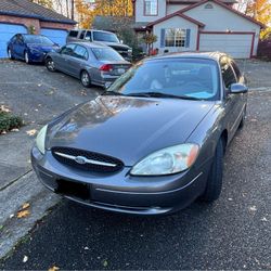 2003 Ford Taurus