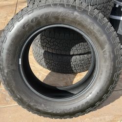 Goodyear Trail runner Tires 275/65R20