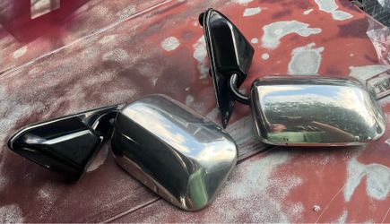 OBS GM Mirrors, one has a minor crack($8.00 for replacement mirror on Amazon), $30 FIRM.