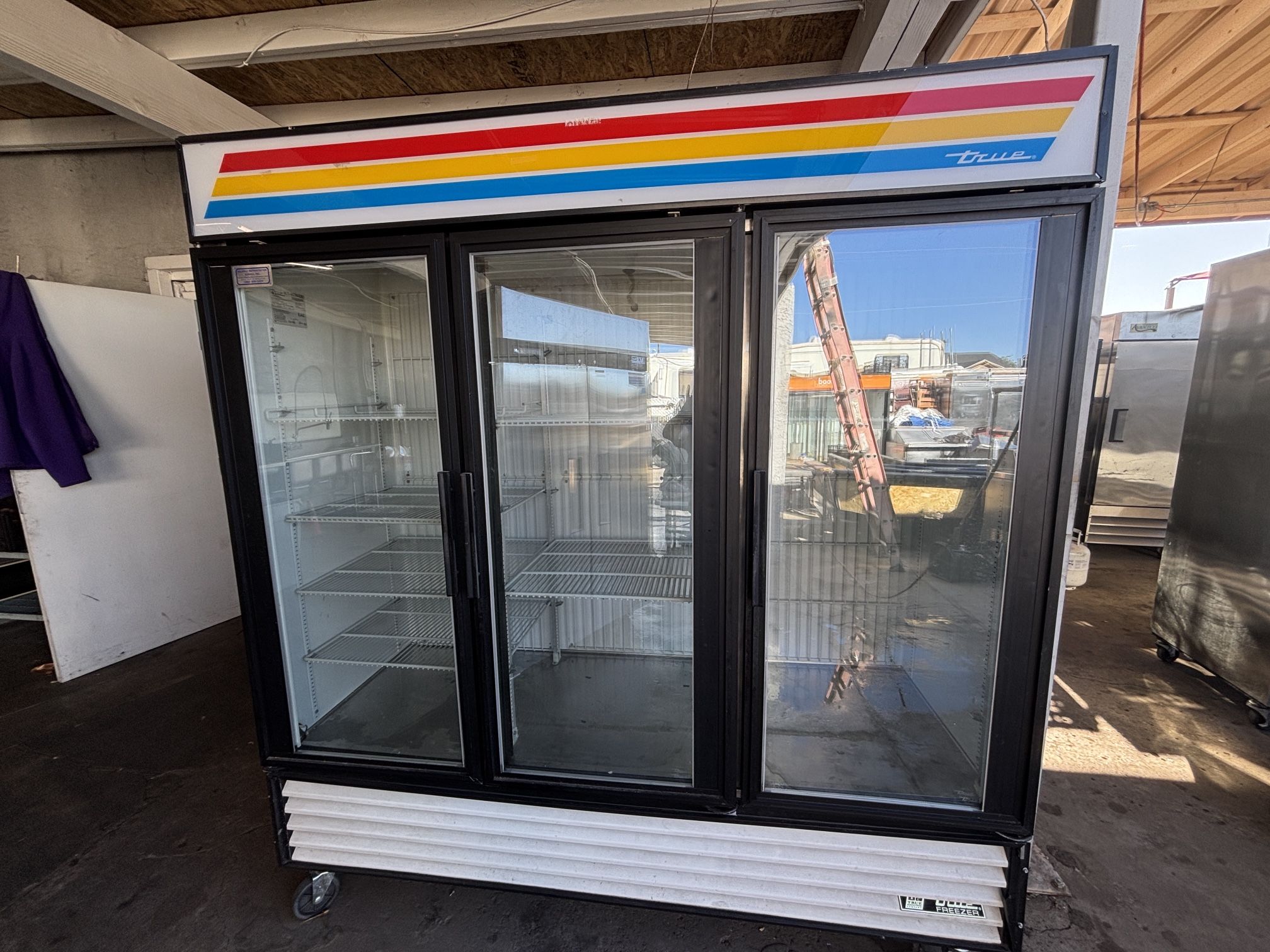 True freezer in perfect condition, very clean.