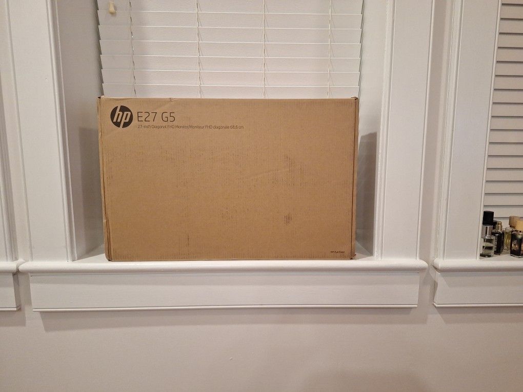 HP E27 G5 computer monitor 