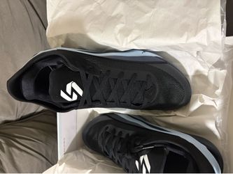 Basketball shoe