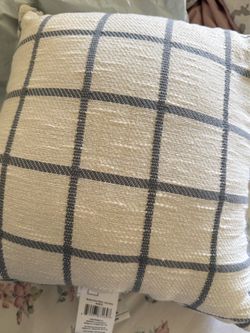 Mainstays pillow