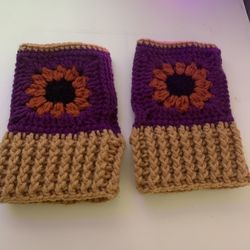 Crochet Sunflower Gloves