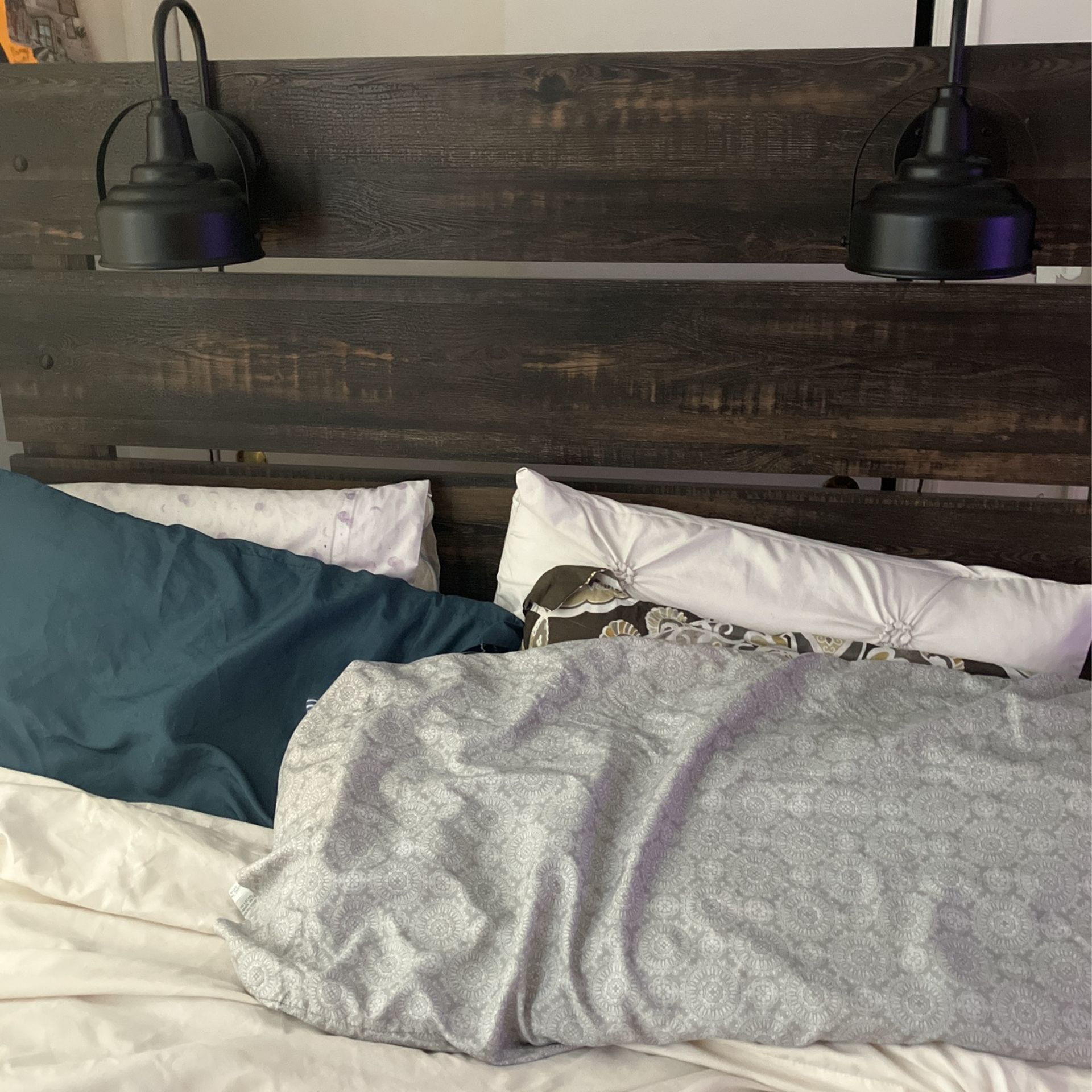 Full Size Bedframe & Mattress