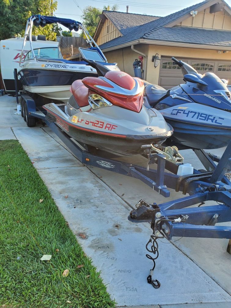 Combo 2005 crownline bowrider 2005 seadoo supercharged 2004 seadoo supercharged