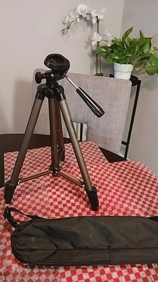 Camera Holder Tripoid