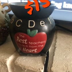 Apple-teacher Scentsy Warmer 