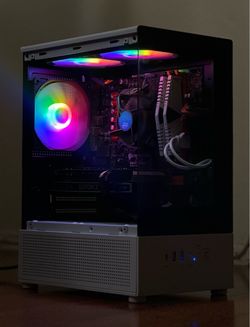 White Gaming PC