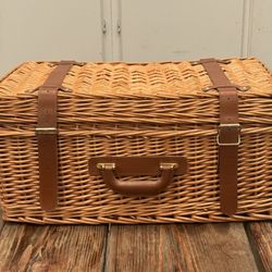 Wicker Picnic Basket Set