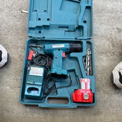 Makita Drill Battery And Charger