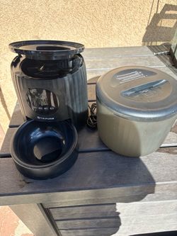 Used $15 OBO. Trifuns Automatic Pet Feeder with Food Container