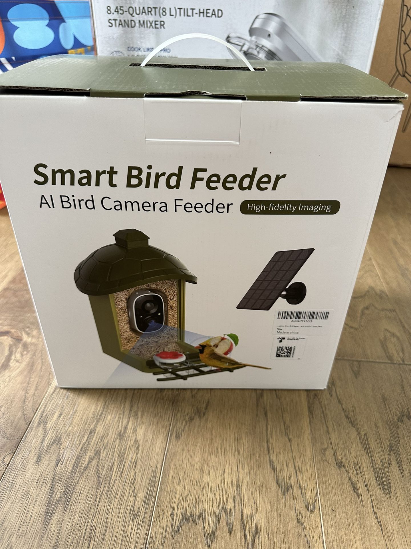 Smart Bird Feeder with Camera, AI Identify Species, 2K HD Live Video Camera with Solar Panel, Auto Capture & Instant Notifications, Ideal Gifts for Pa
