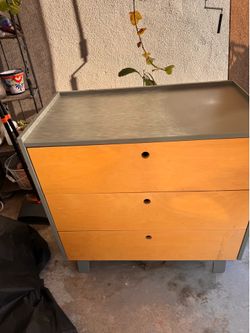 3 Drawers Dresser