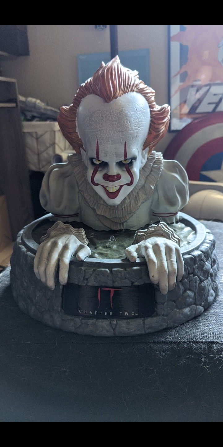 Pennywise IT Statue Horror 