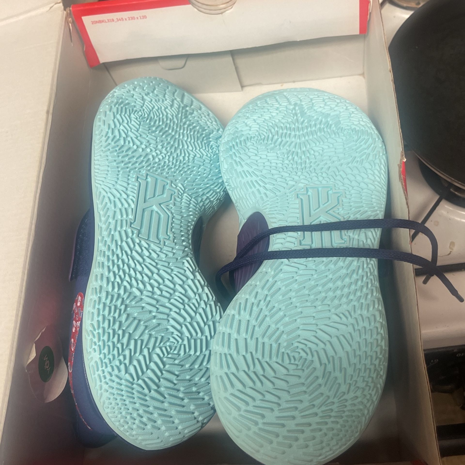 Kyrie 3 Low