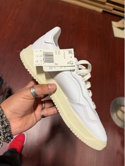Adidas sneakers size 9 leather