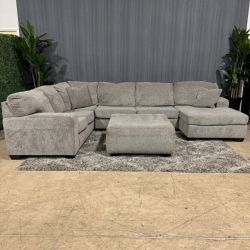 🛋️Gray Ushaped Sectional Sofa (Delivery Available!! )