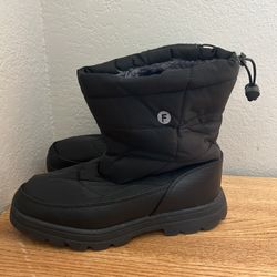 Women’s Brand New Snow Boots 