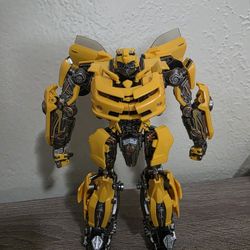 Wasp Warrior.   KO masterpiece Bumblebee 