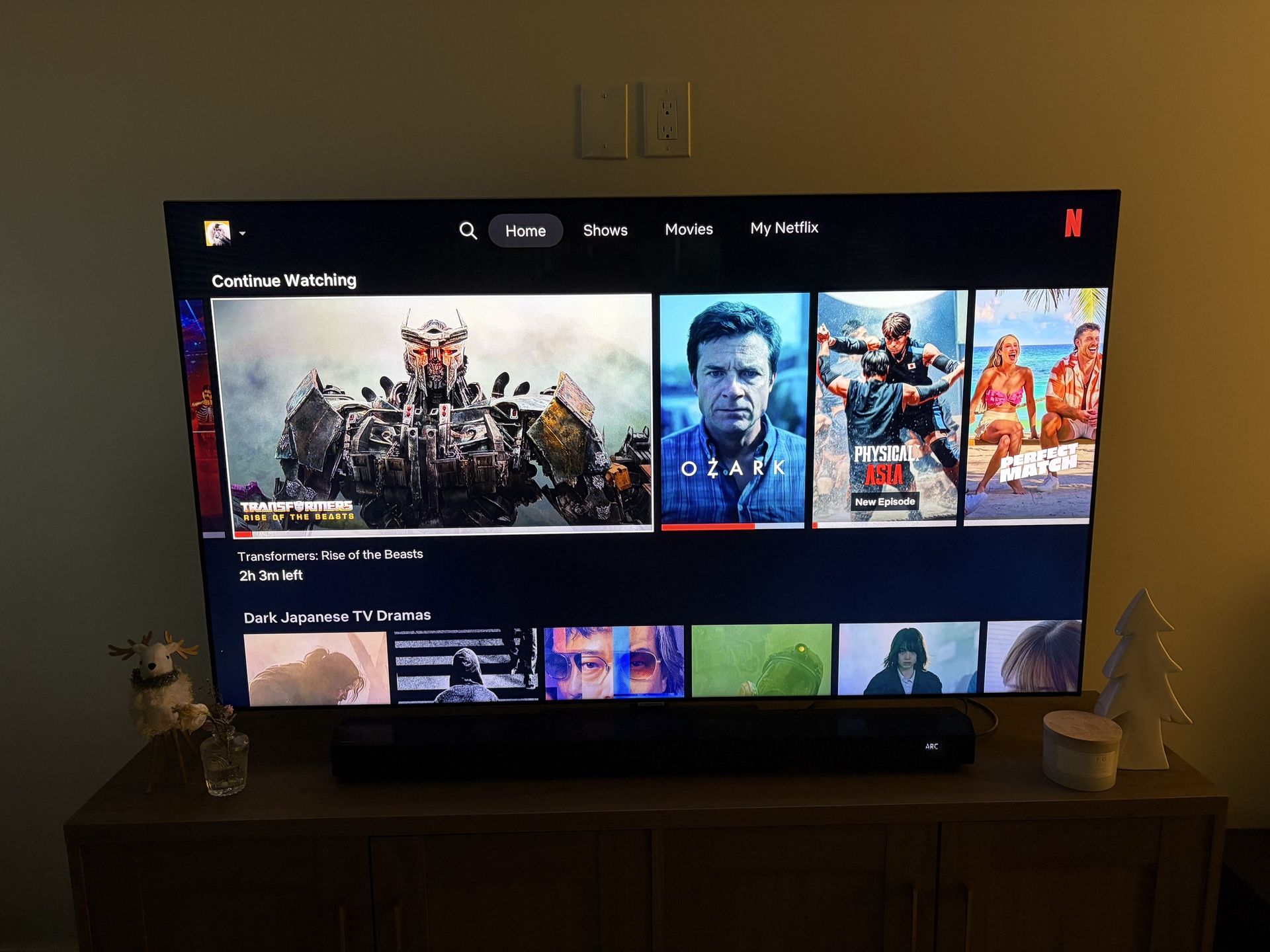 4K 65” Samsung Smart TV with Stand Included 