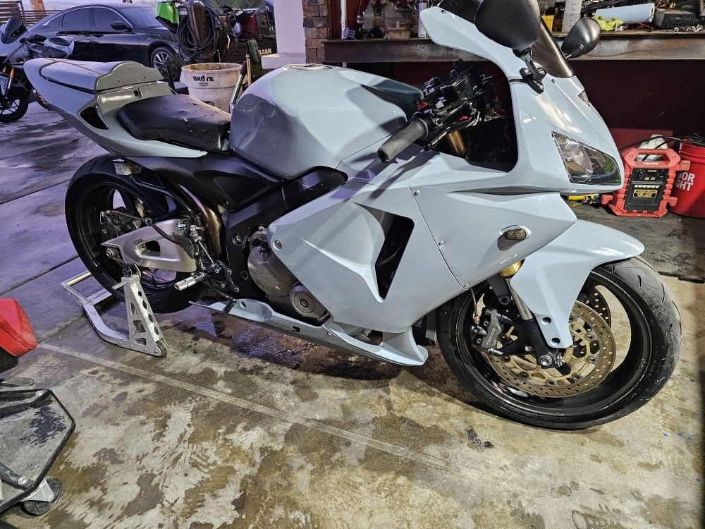 2005 Cbr 600 Rr Runs Excellent