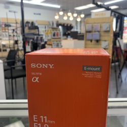 Sony 11 1.8 APS C